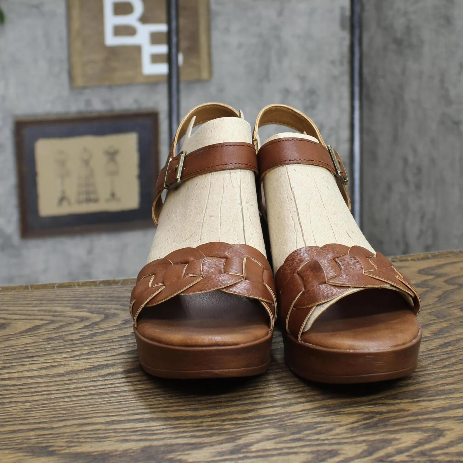 B.o.c. Womens Gigi Comfort Sandal BC0012106 Brown 9M