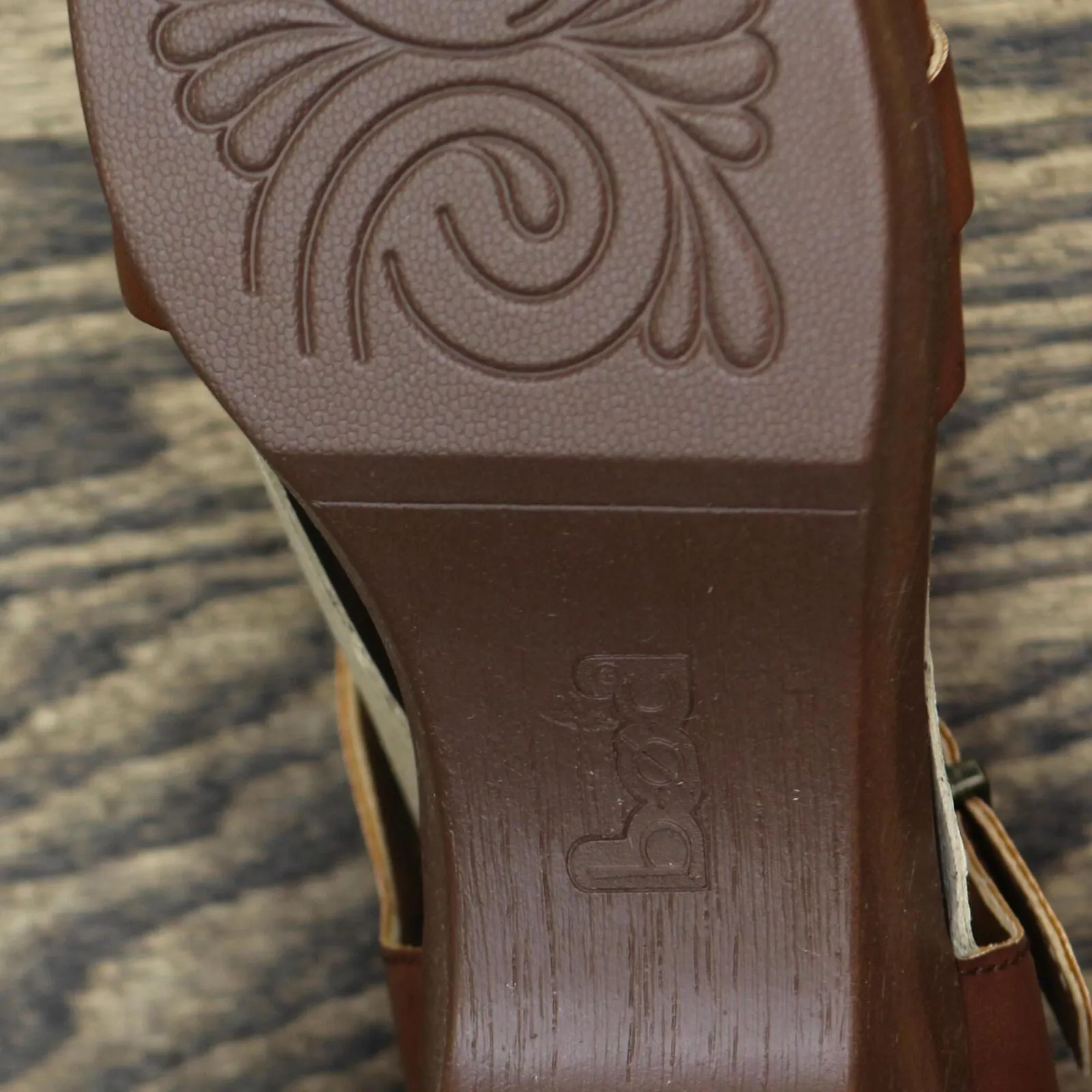 B.o.c. Womens Gigi Comfort Sandal BC0012106 Brown 9M