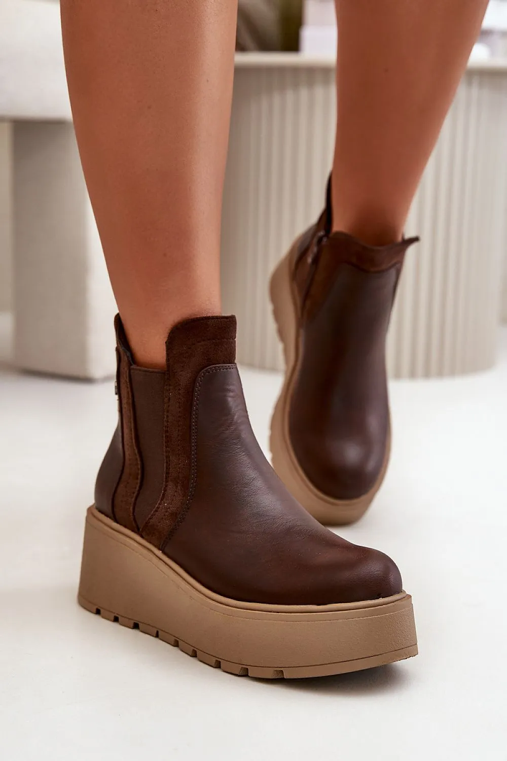 Buskin boots