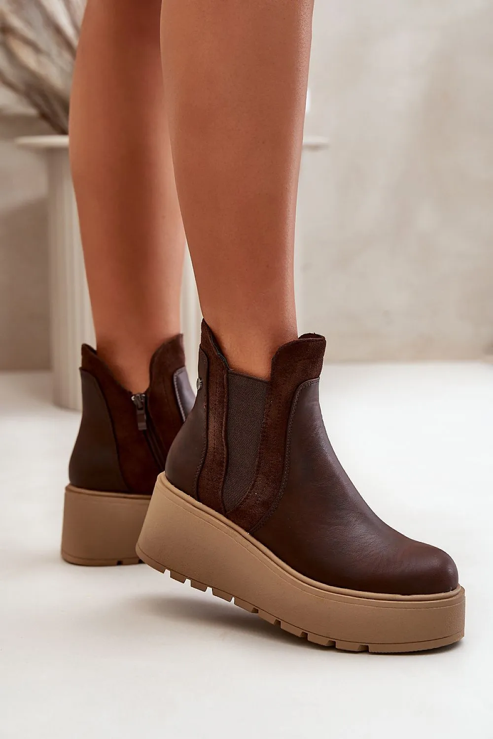 Buskin boots