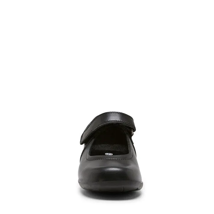 Clarks Elise Junior E  Width - Black