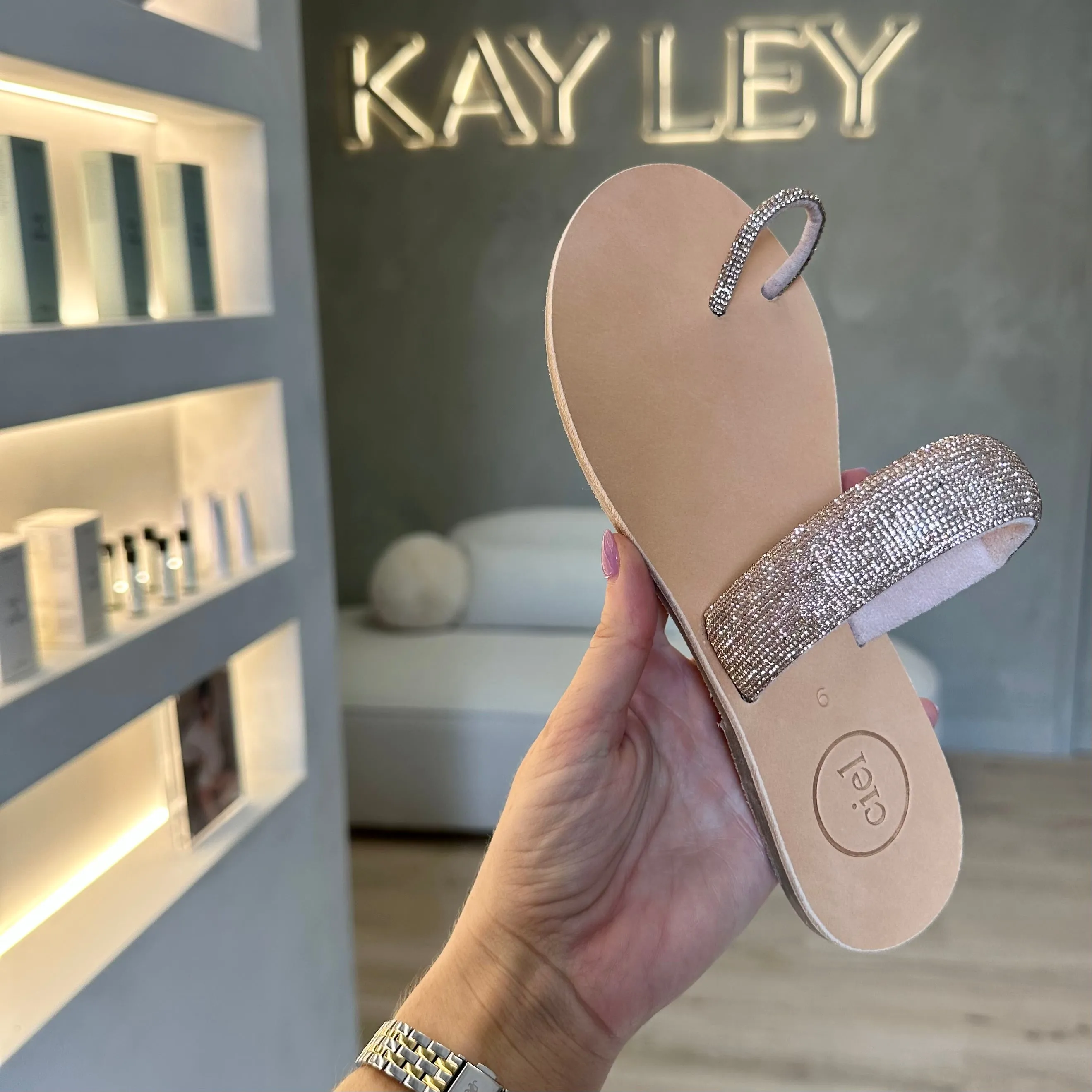 De Luna Crystal Slide