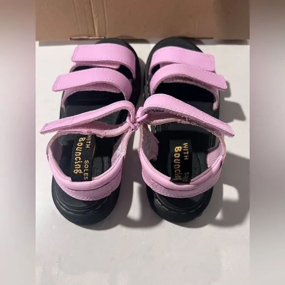 Dr Martens Air Wair Kids Klaire J Leather Sandals Size 2 Pink JY004 NIB