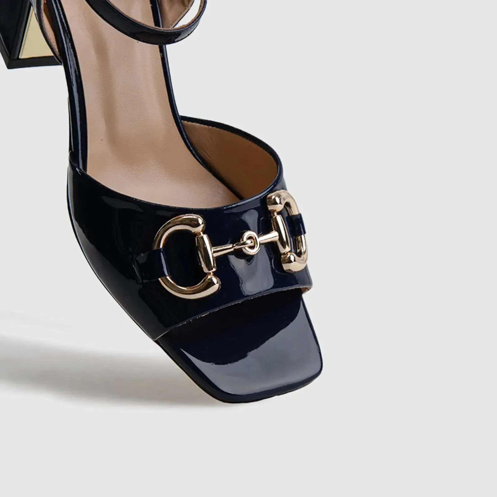 Dress Heel Sandal 37304