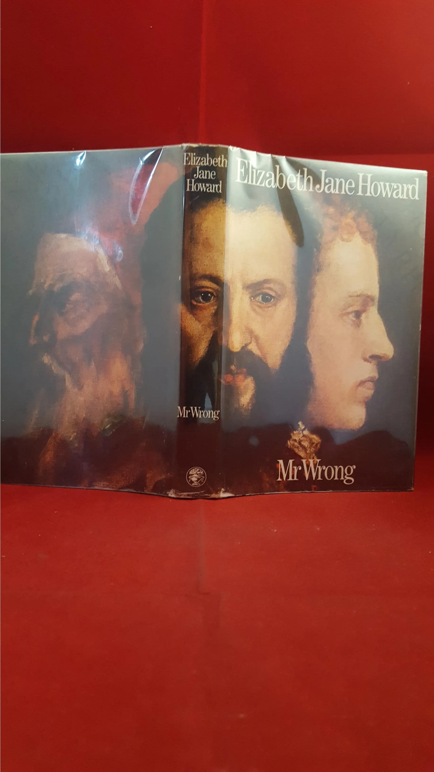 Elizabeth Jane Howard - Mr Wrong, Jonathan Cape, 1975, First Edition