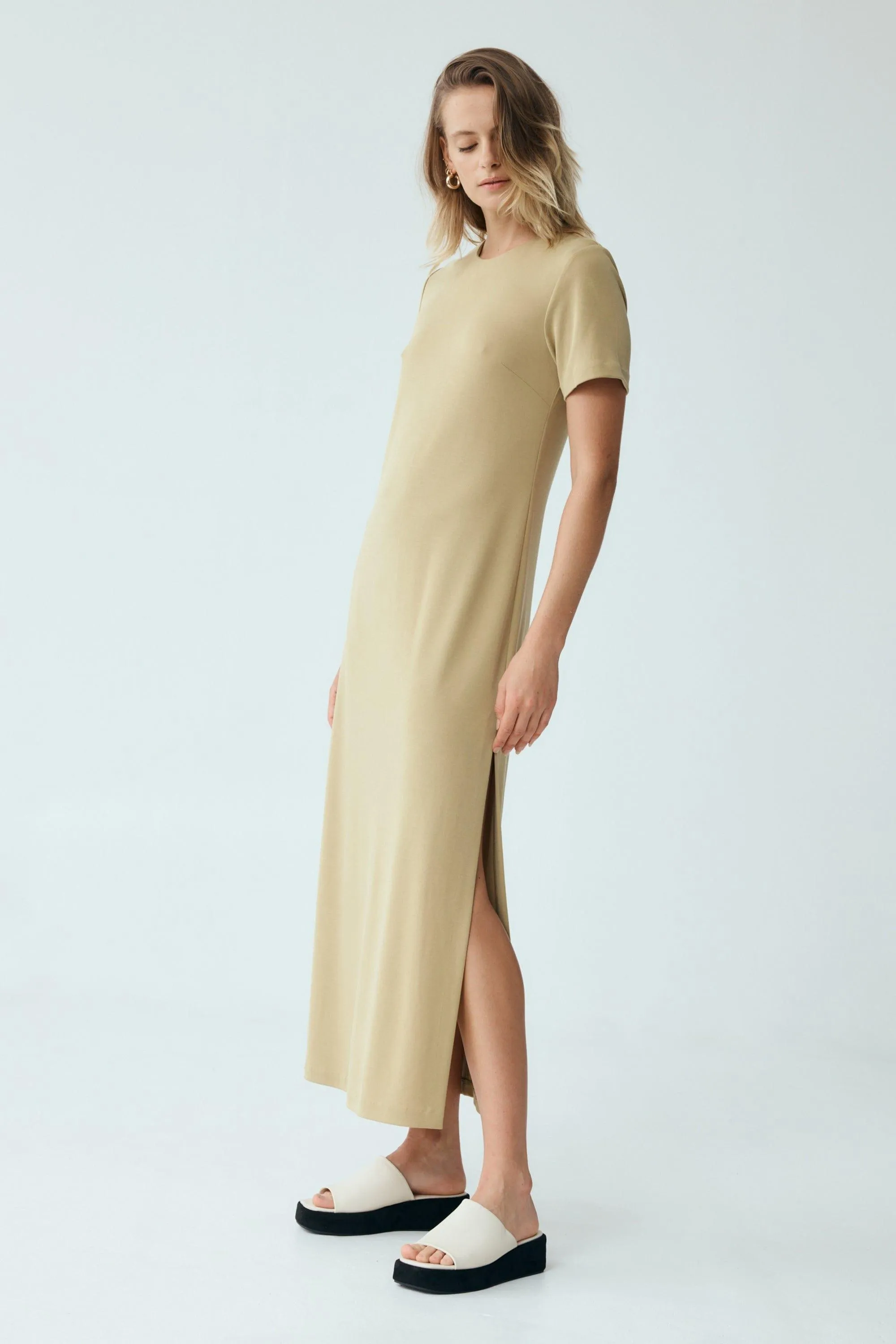 FORM MAXI TEE DRESS | KHAKI