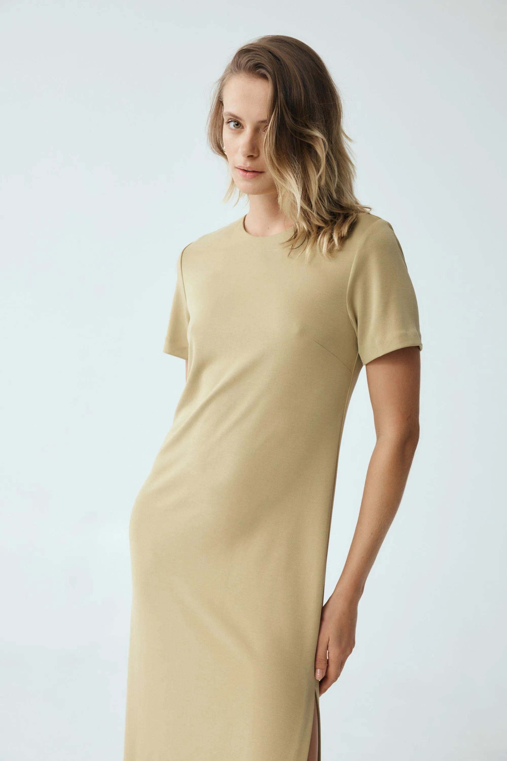 FORM MAXI TEE DRESS | KHAKI