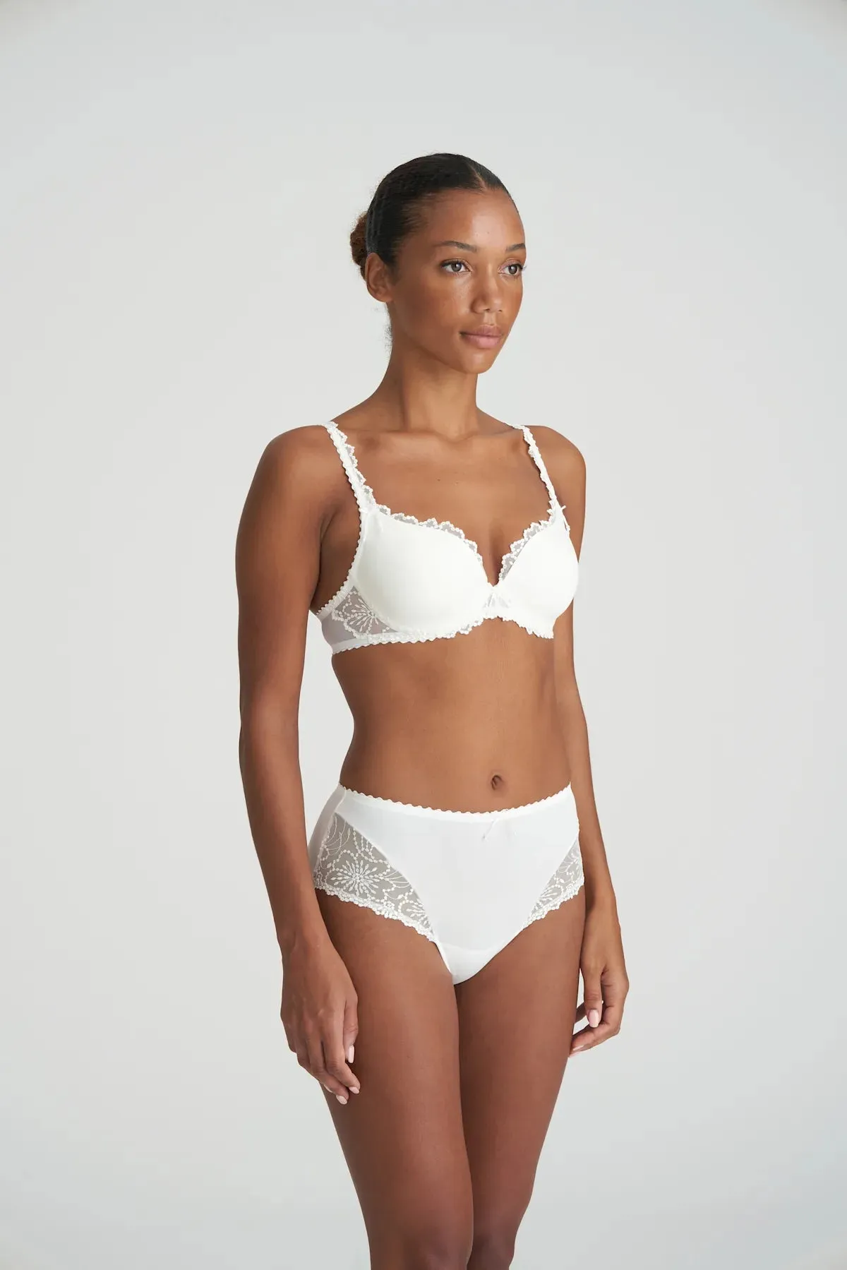 Jane Padded Heartshape Bra In Natural - Marie Jo