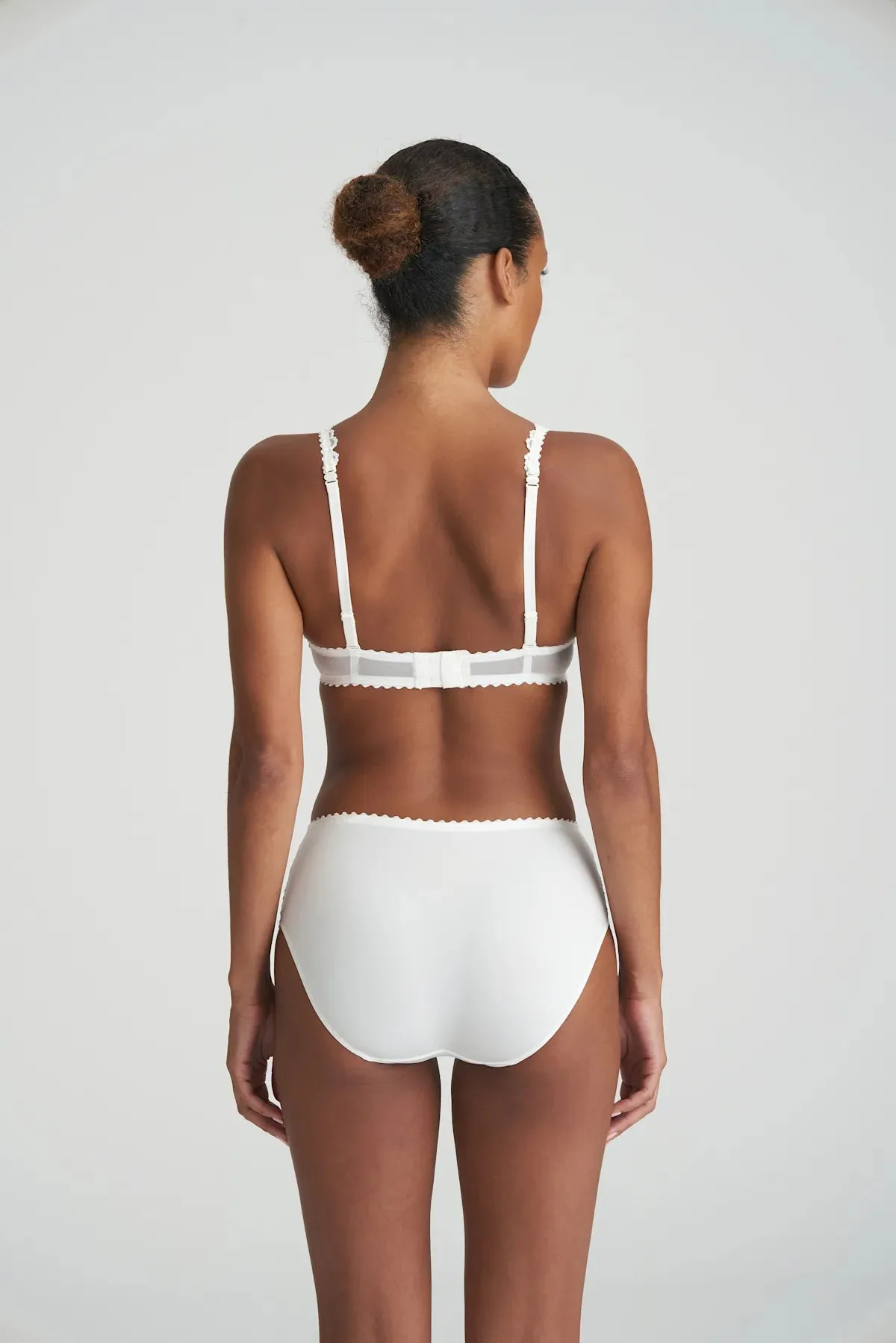 Jane Padded Heartshape Bra In Natural - Marie Jo