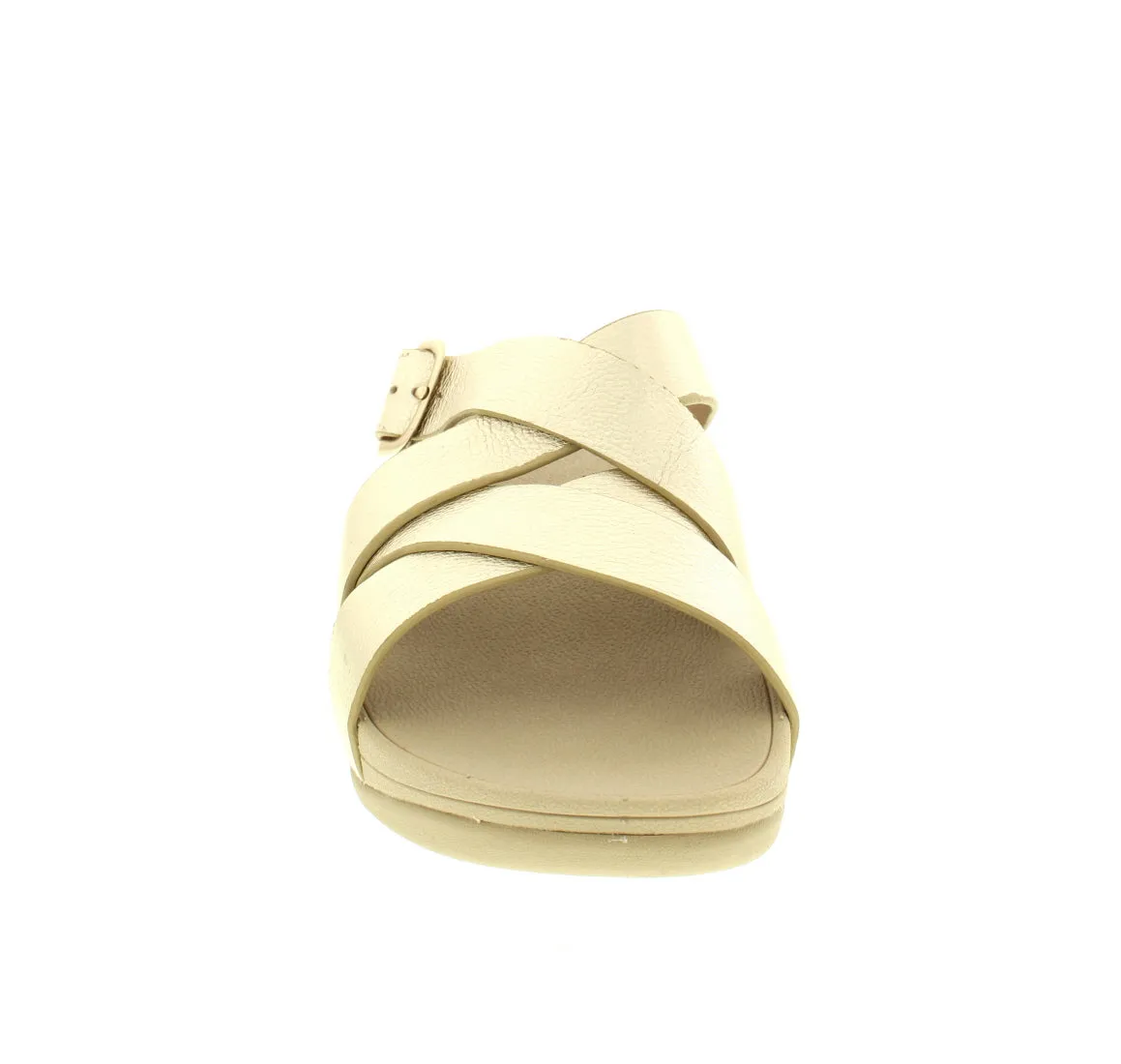 LA SANDAL WITH CRISS CROSS STRAPS /BUCKLE