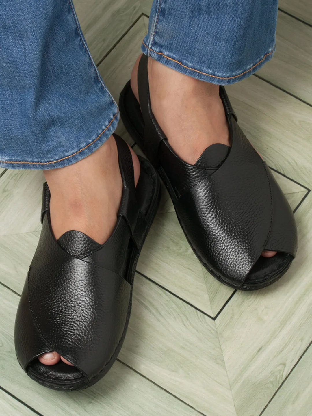 Men's Black Comfort-fit Smart Casual Sandal (ID4235)