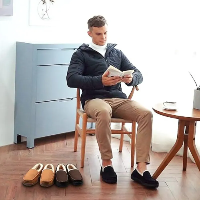 Plush Moccasinsc With Soft Lining And Classic Stitched Design