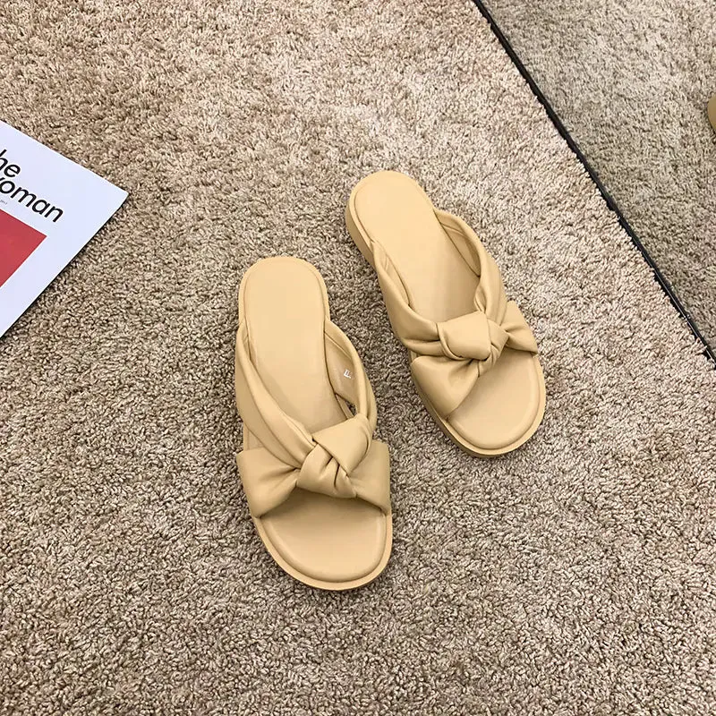 Simple Black Low-Heel Soft-Soled Summer Slippers