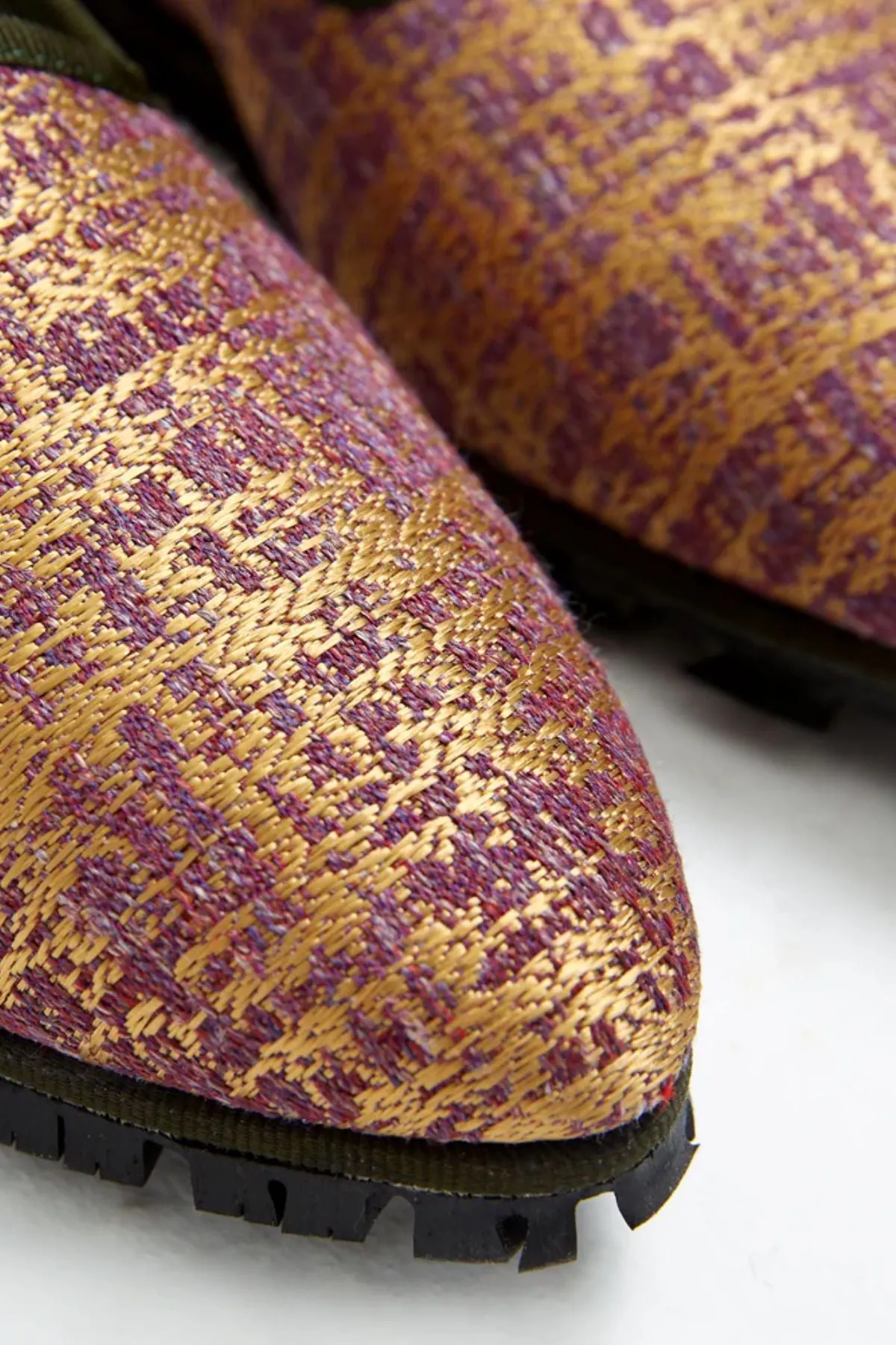 Slippers Adosinda Plus by Lorenzo Castillo