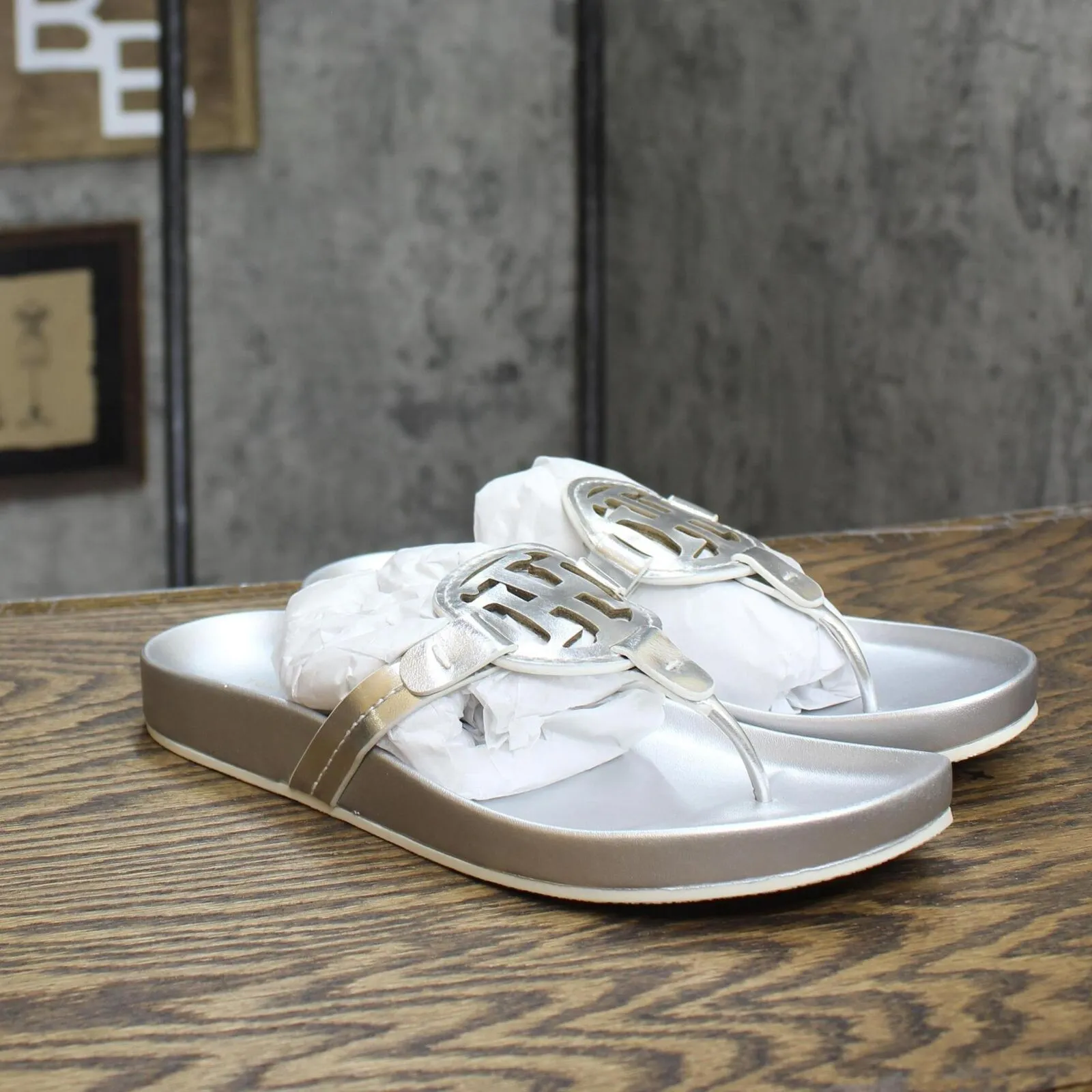 Tommy Hilfiger Relina Silver Tone Womens Sandal TWRELINA Silver 6.5M
