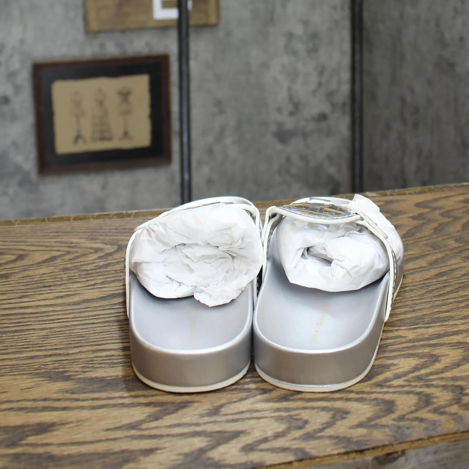 Tommy Hilfiger Relina Silver Tone Womens Sandal TWRELINA Silver 6.5M