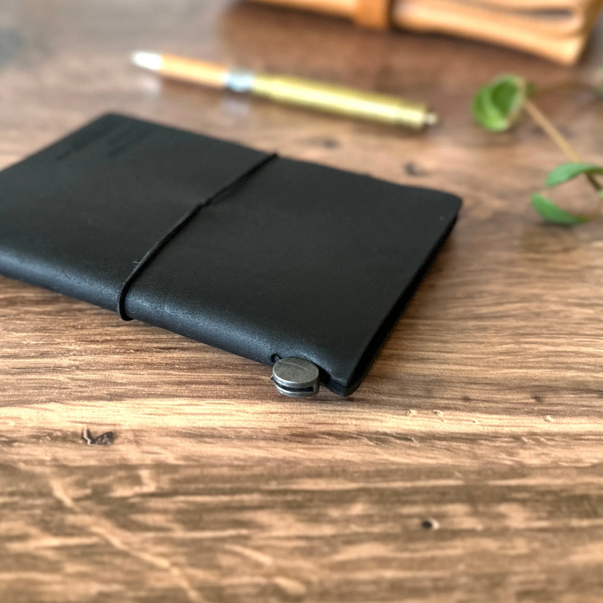 [TRC] Traveler's Notebook // Black (PASSPORT)