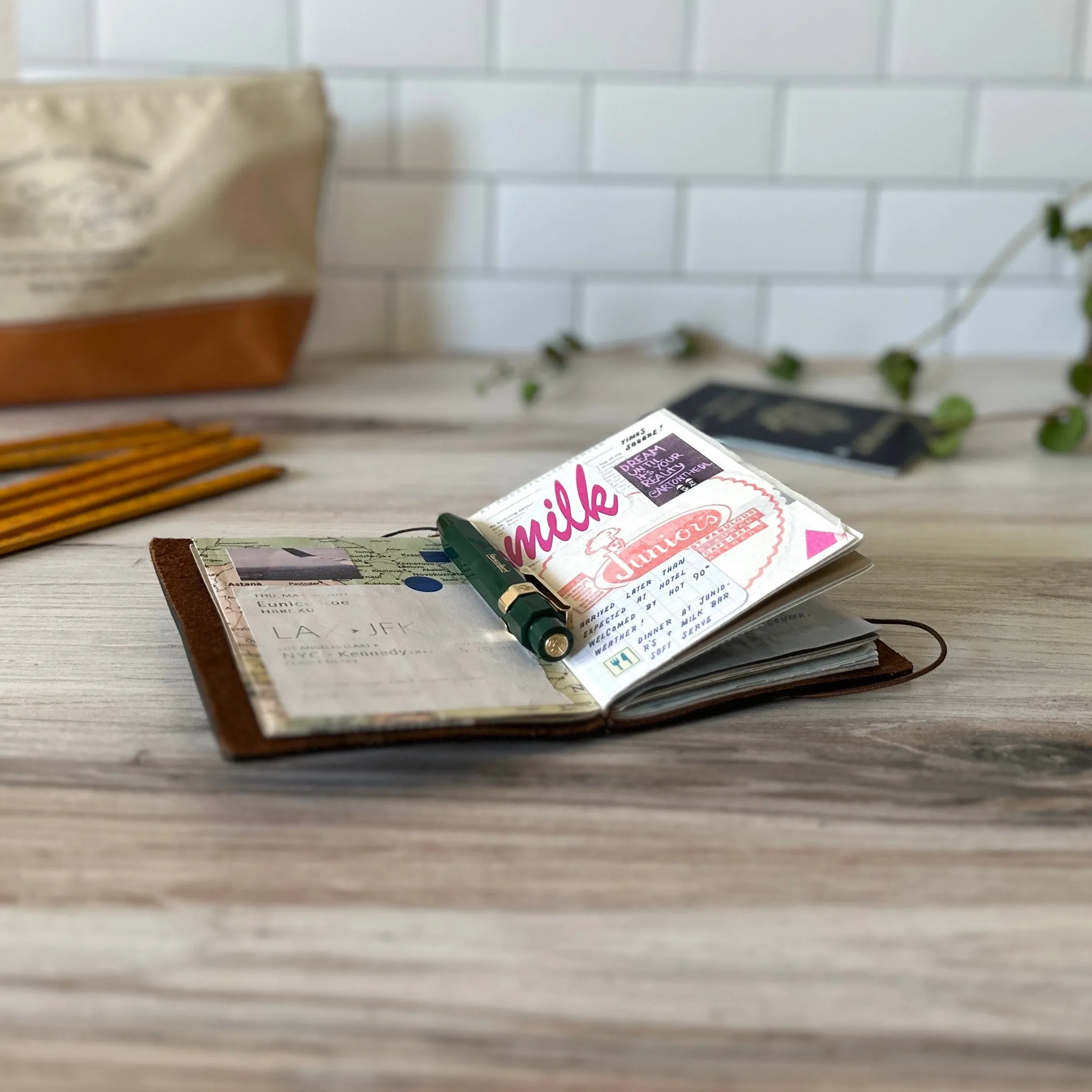 [TRC] Traveler's Notebook // Brown (PASSPORT)