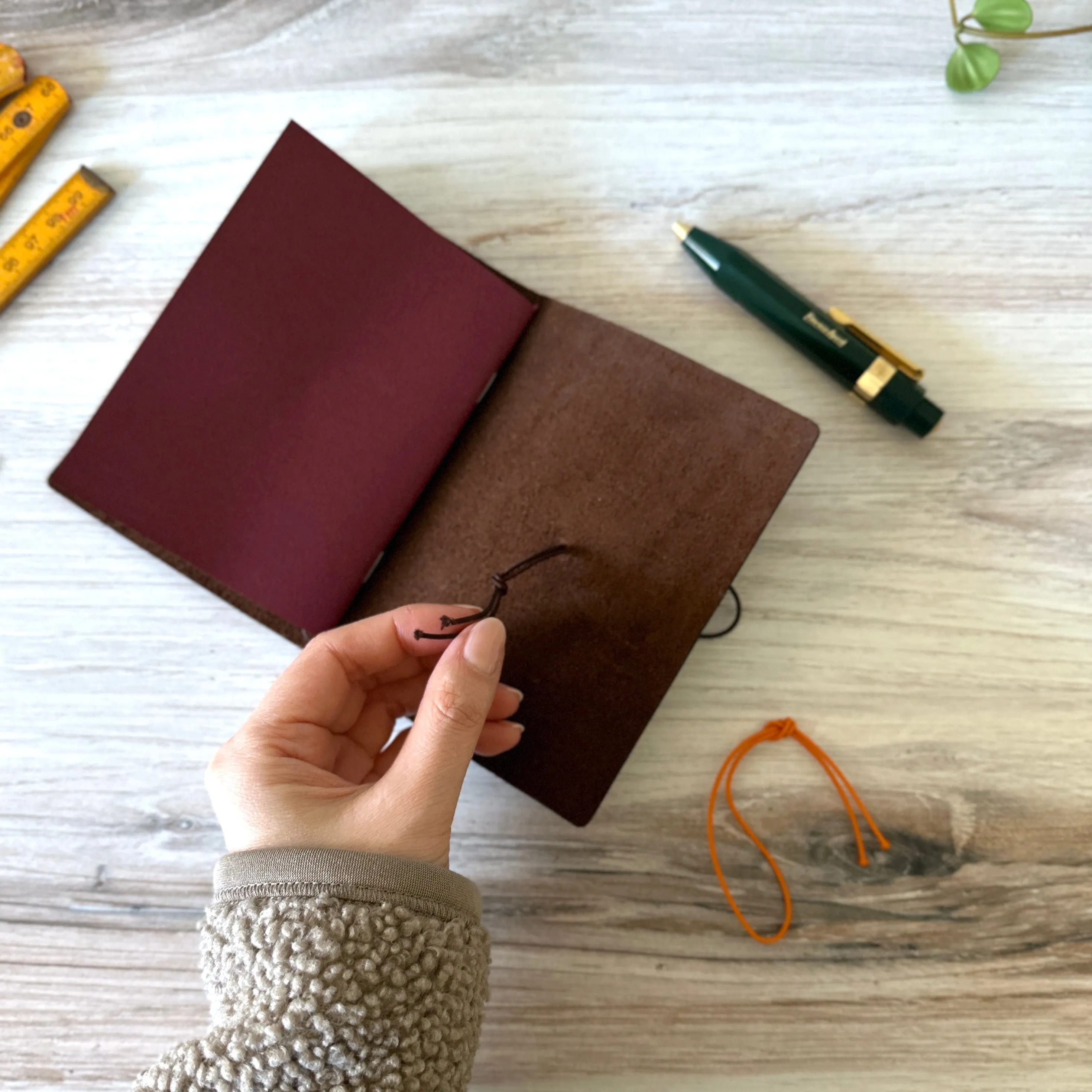 [TRC] Traveler's Notebook // Brown (PASSPORT)
