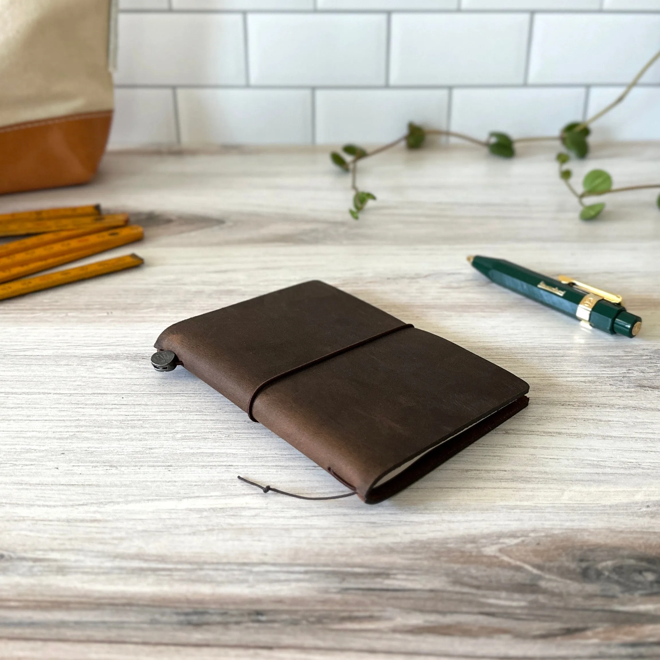 [TRC] Traveler's Notebook // Brown (PASSPORT)