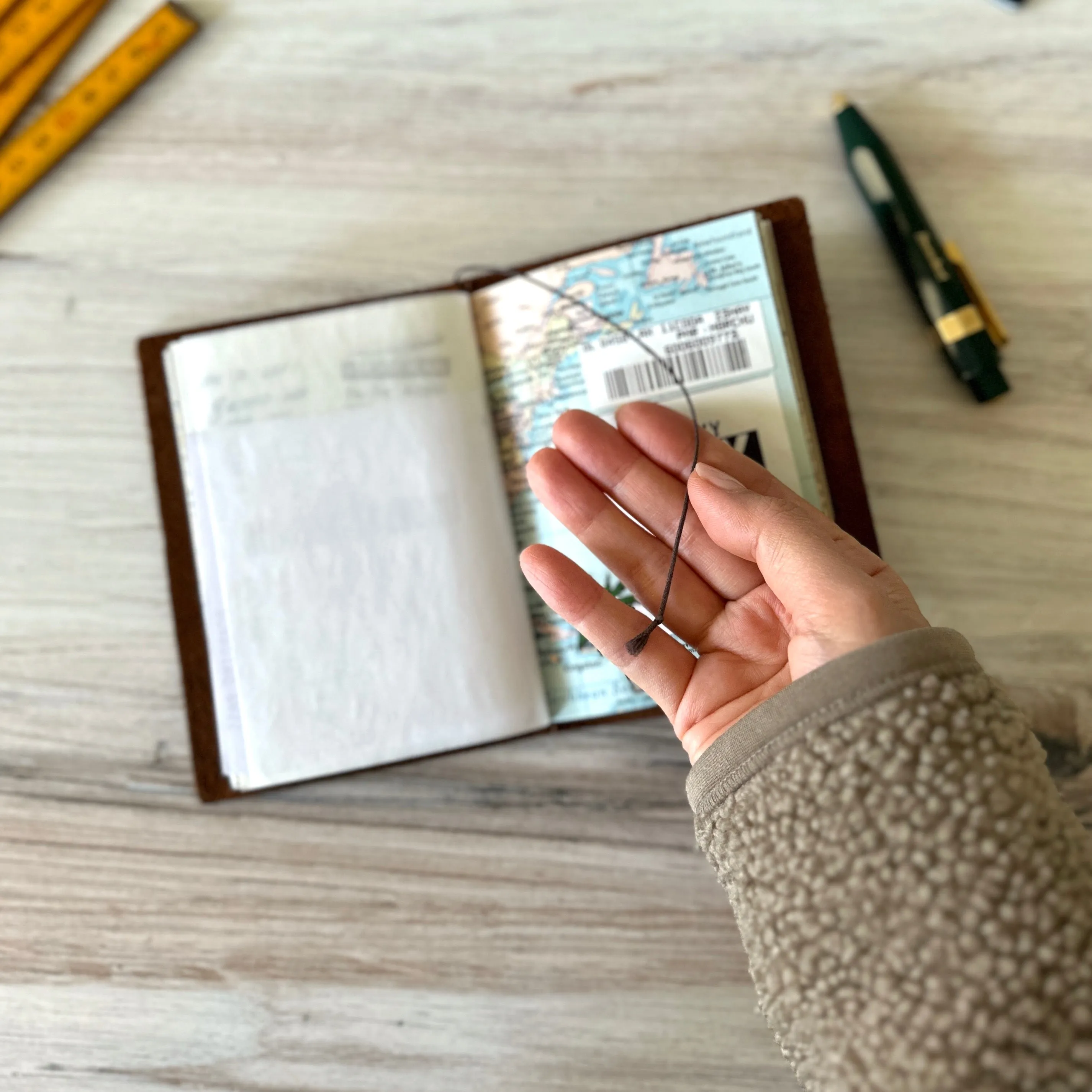 [TRC] Traveler's Notebook // Brown (PASSPORT)