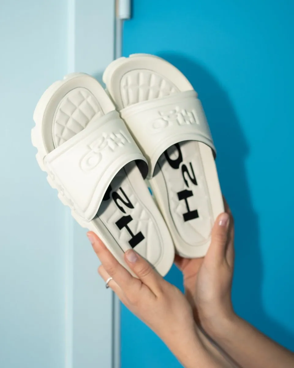 Trek Sandal - Creme White