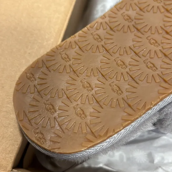 🔥🔥UGG Oh Yeah Genuine Shearling Slingback Slipper