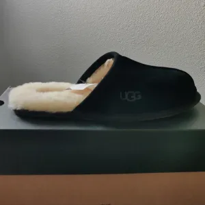 UGG Scuff Suede Black Sheepskin Slippers