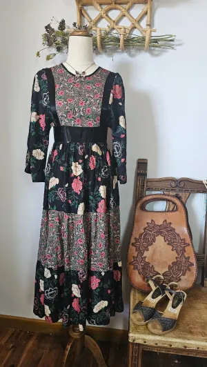 Vintage Chameleon Sydney Dress – Size 8 (Runs Small)