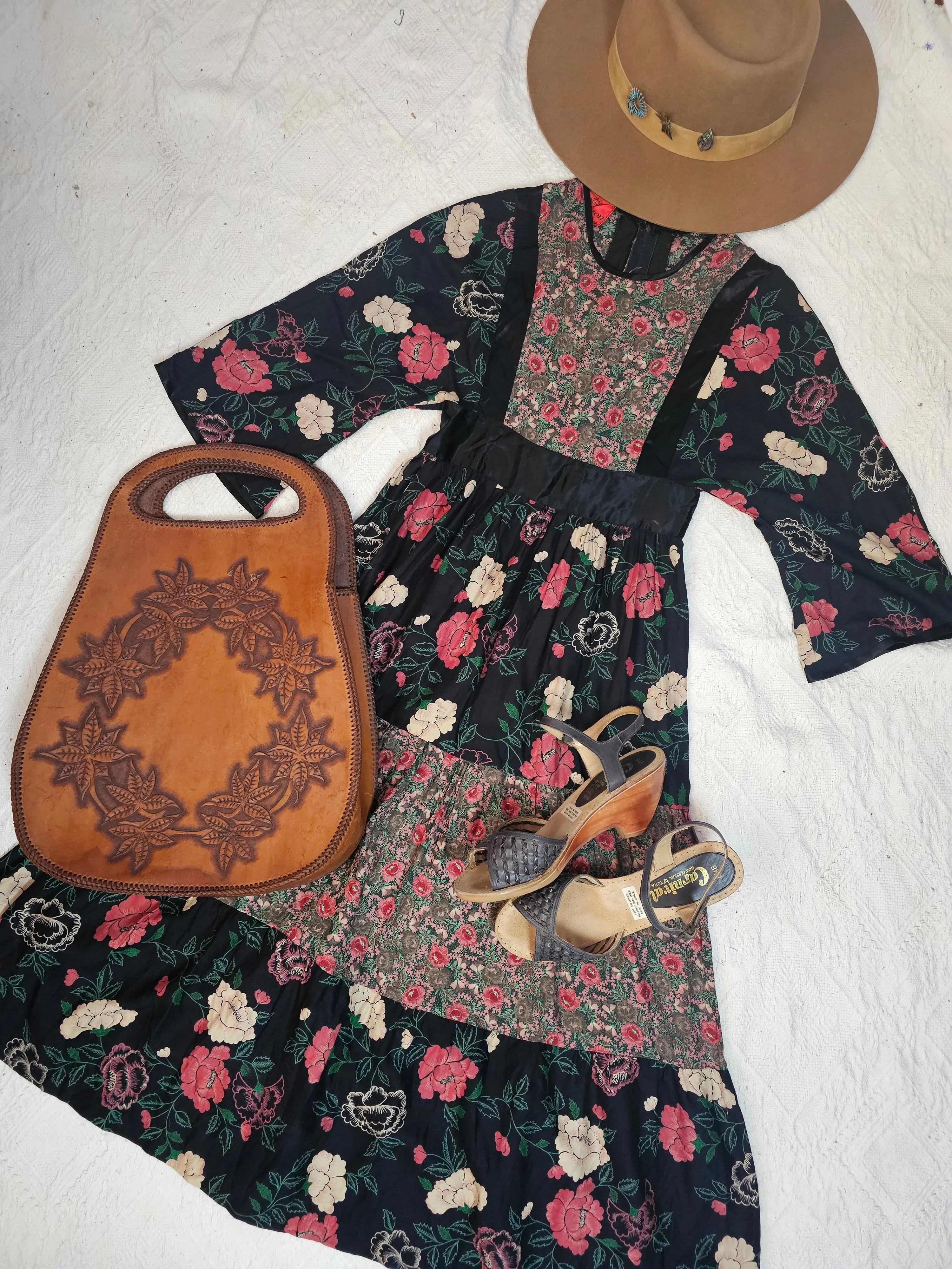 Vintage Chameleon Sydney Dress – Size 8 (Runs Small)