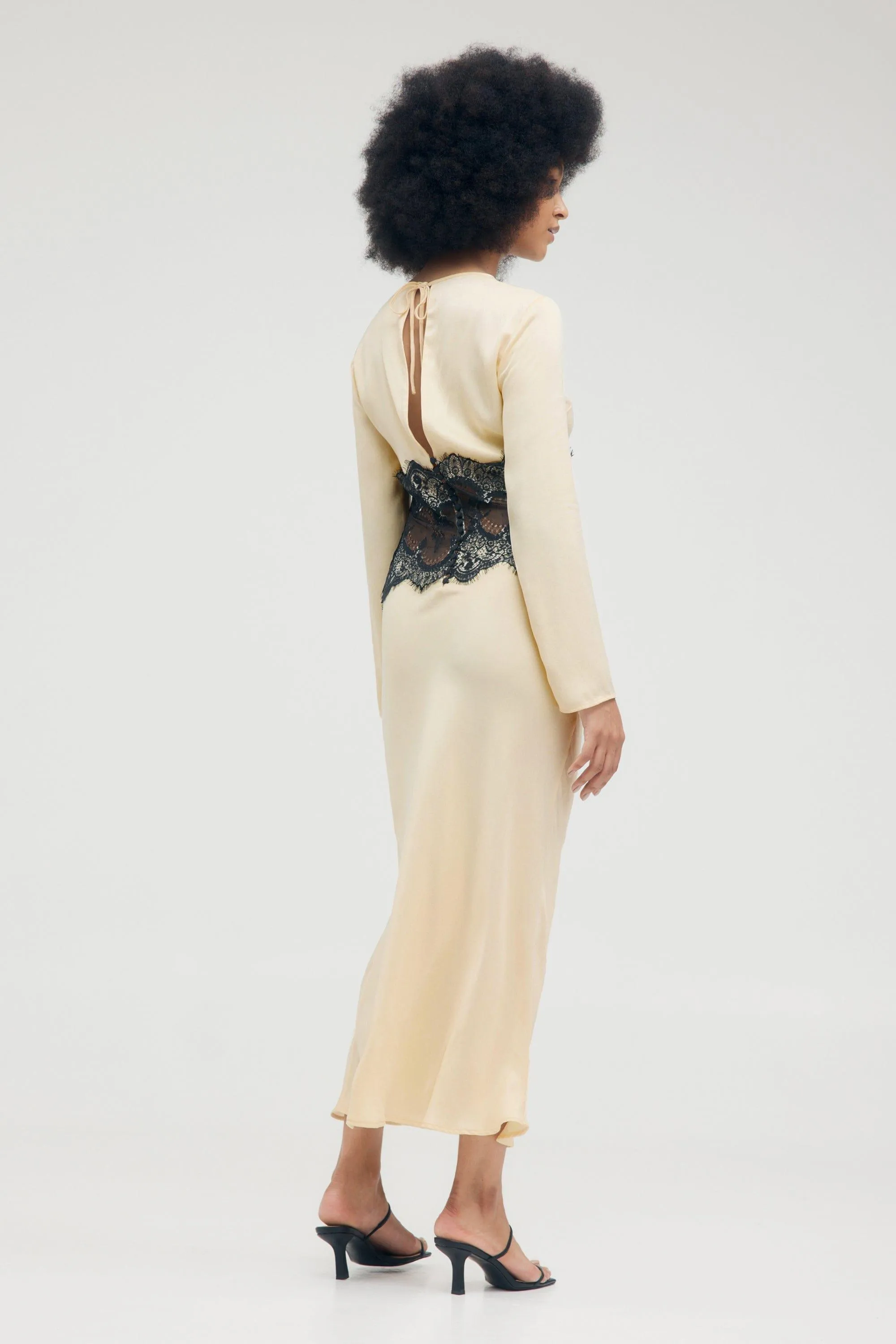 VISIONS LACE TRIM LS MAXI DRESS | MARSHMALLOW
